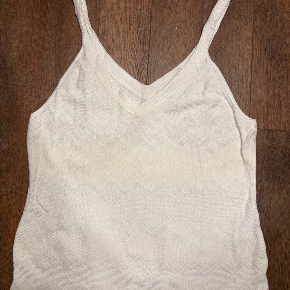 WHBM‎ NWT Women's V-Neck Knit Tank Top